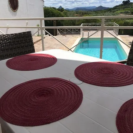 Stria House Casa de Férias