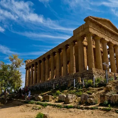 Stria House Holiday home Mazzarino